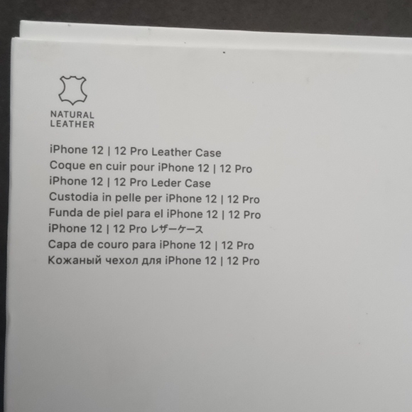 Apple iphone 12 Pro Leather Case - Picture 3 of 6